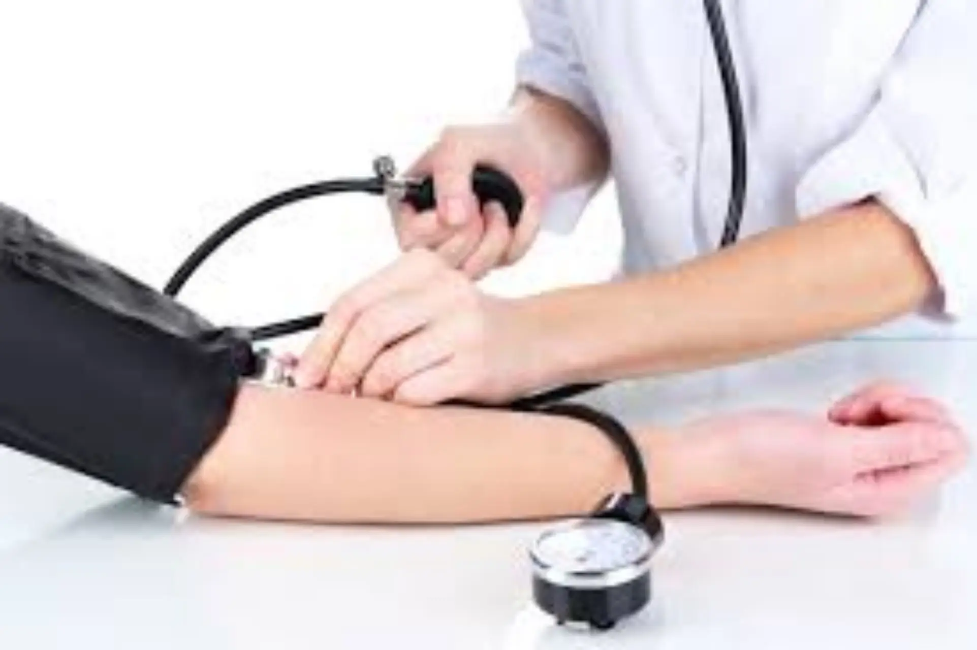 Pressione bassa in primavera: ecco cosa fare e cosa evitare secondo gli esperti Immagine selezionata