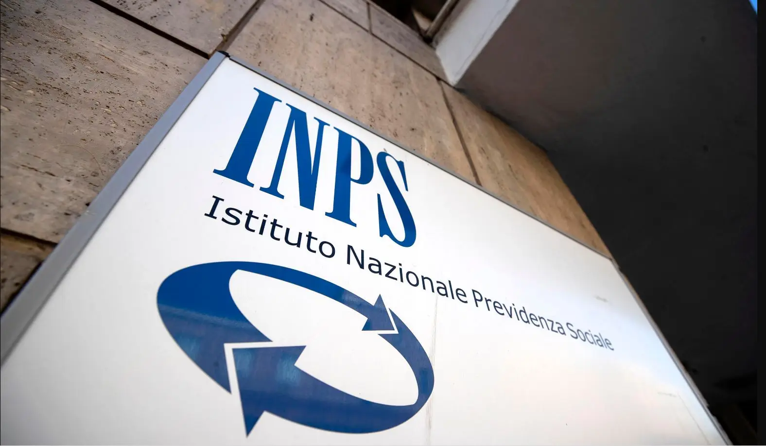 Prende la pensione ma continua a lavorare: il motivo incredibile Immagine selezionata